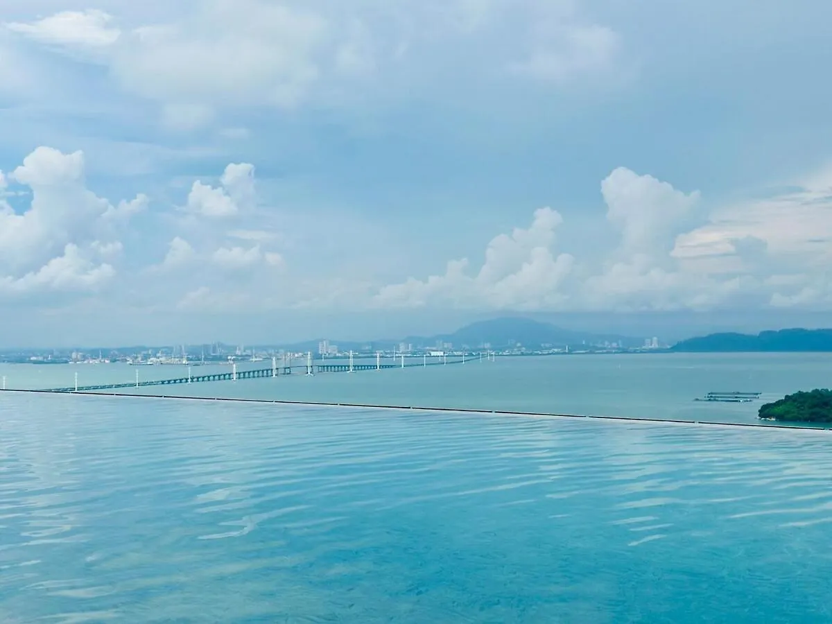 Iconic Regency 3Br Seaview Homestay With Rooftop Pool Bayan Lepas 0*,  Malaysia