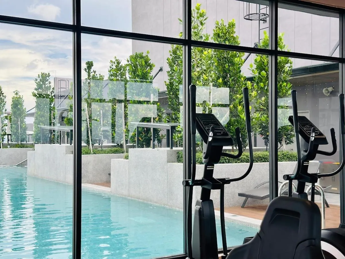 Iconic Regency 3Br Seaview Homestay With Rooftop Pool Bayan Lepas Malaysia