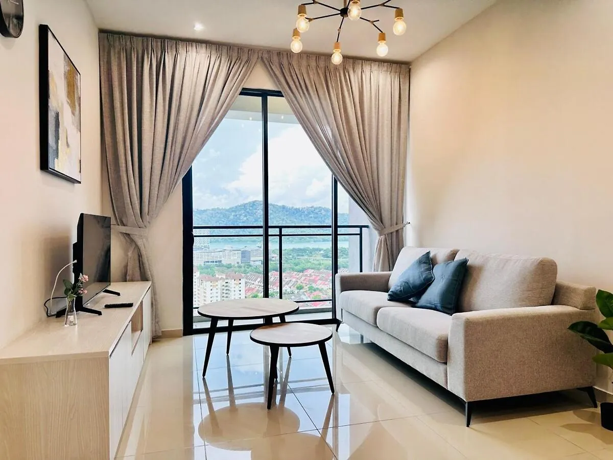 Iconic Regency 3Br Seaview Homestay With Rooftop Pool location